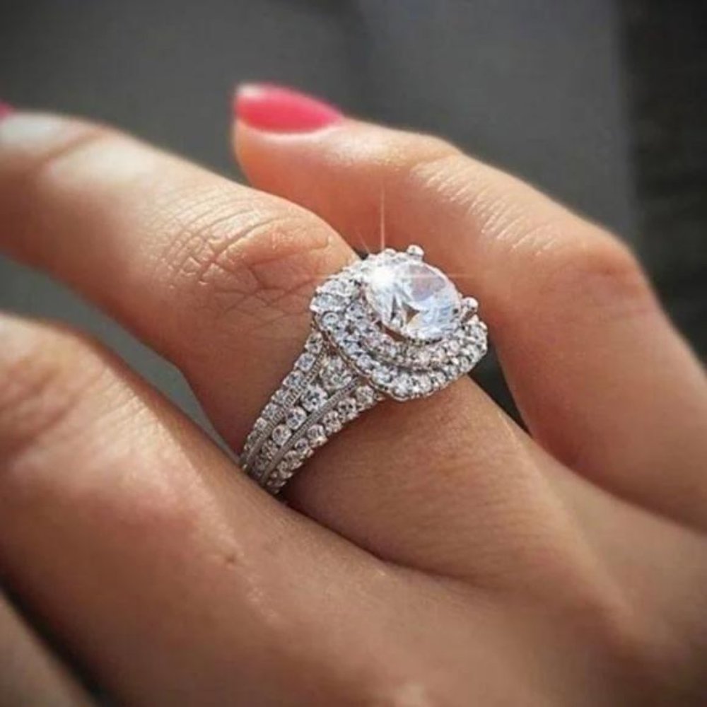 Brand NEW 18k White Gold Plated Diamond Halo Wedding Ring - Picture 5 of 6
